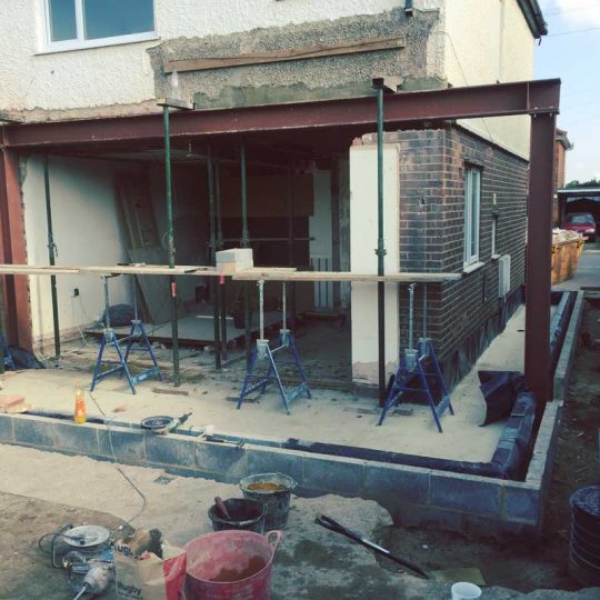 http://vbbuildersnorwich.com/wp-content/uploads/2016/07/side-and-back-extensions-and-refurbish-three-bedroom-house-18-540x540.jpg